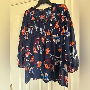 Ana Floral Navy Top women’s XL